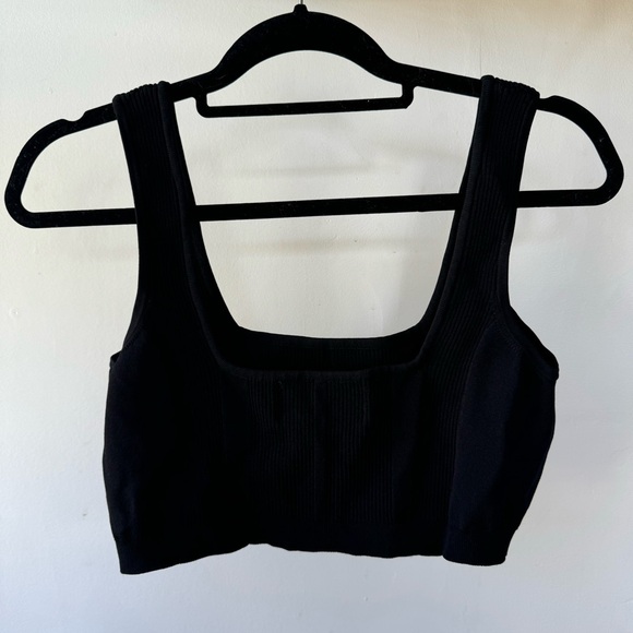 Nicole Miller Black Ribbed Cropped Tank Top Large & XL - Picture 4 of 7